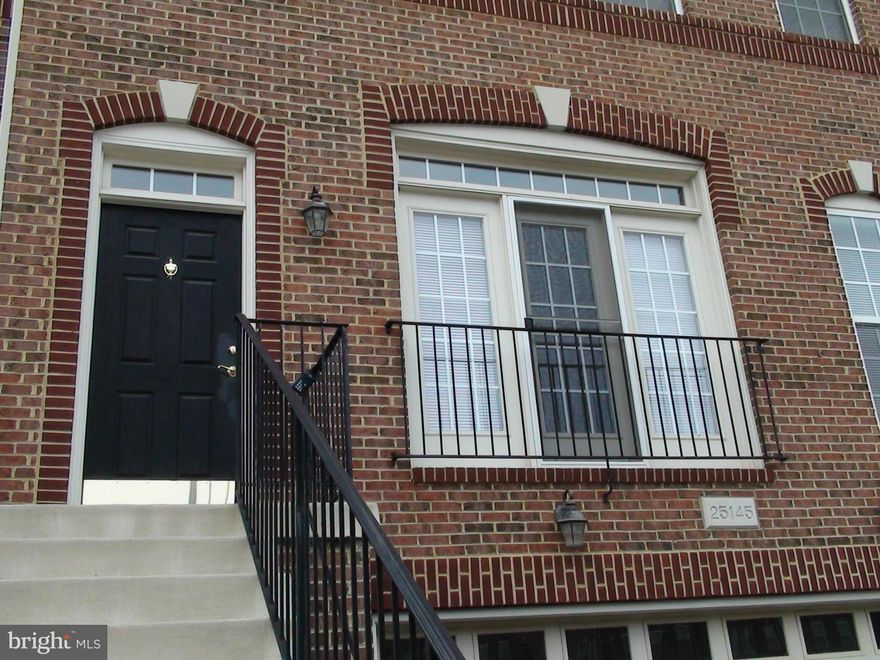 THIS IS AN IMMACULATELY KEPT ALMOST 3000 SQ FT. MODEL THAT FEATURES A 2 CAR GARAGE,BRICK FRONT, SEPARATE LIVING,DINING ROOM,FAMILY ROOM,HARDWOOD FLOORS, GOURMET KITCHEN W/CORIAN COUNTERS.HUGE MASTER SUITE W/LUXURY BATH,WALK IN CLOSETS.LOWER LEVEL FEATURES POSSIBLE ADDITIONAL BEDROOM,FINISHED RECREATION ROOM,FULL BATH. WALKING DISTANCE TO POND, BALLFIELD AND SCHOOLS. READY TO MOVE IN.