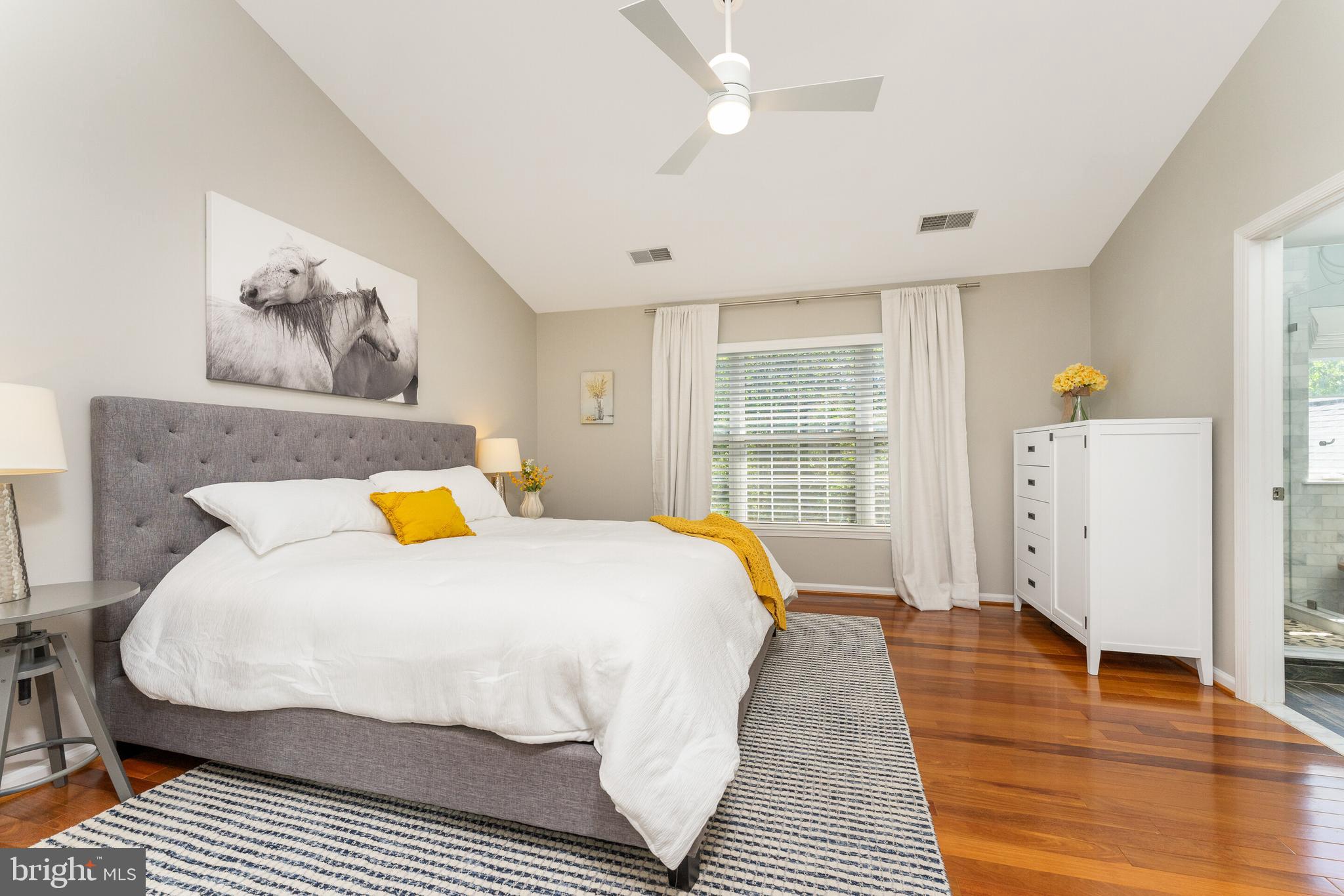 SOUTH RIDING - Residential