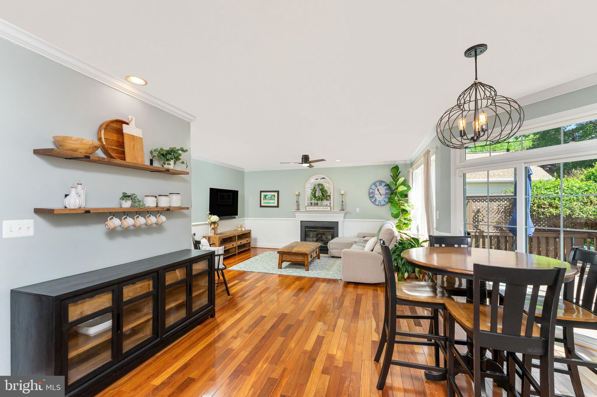 SOUTH RIDING - Residential