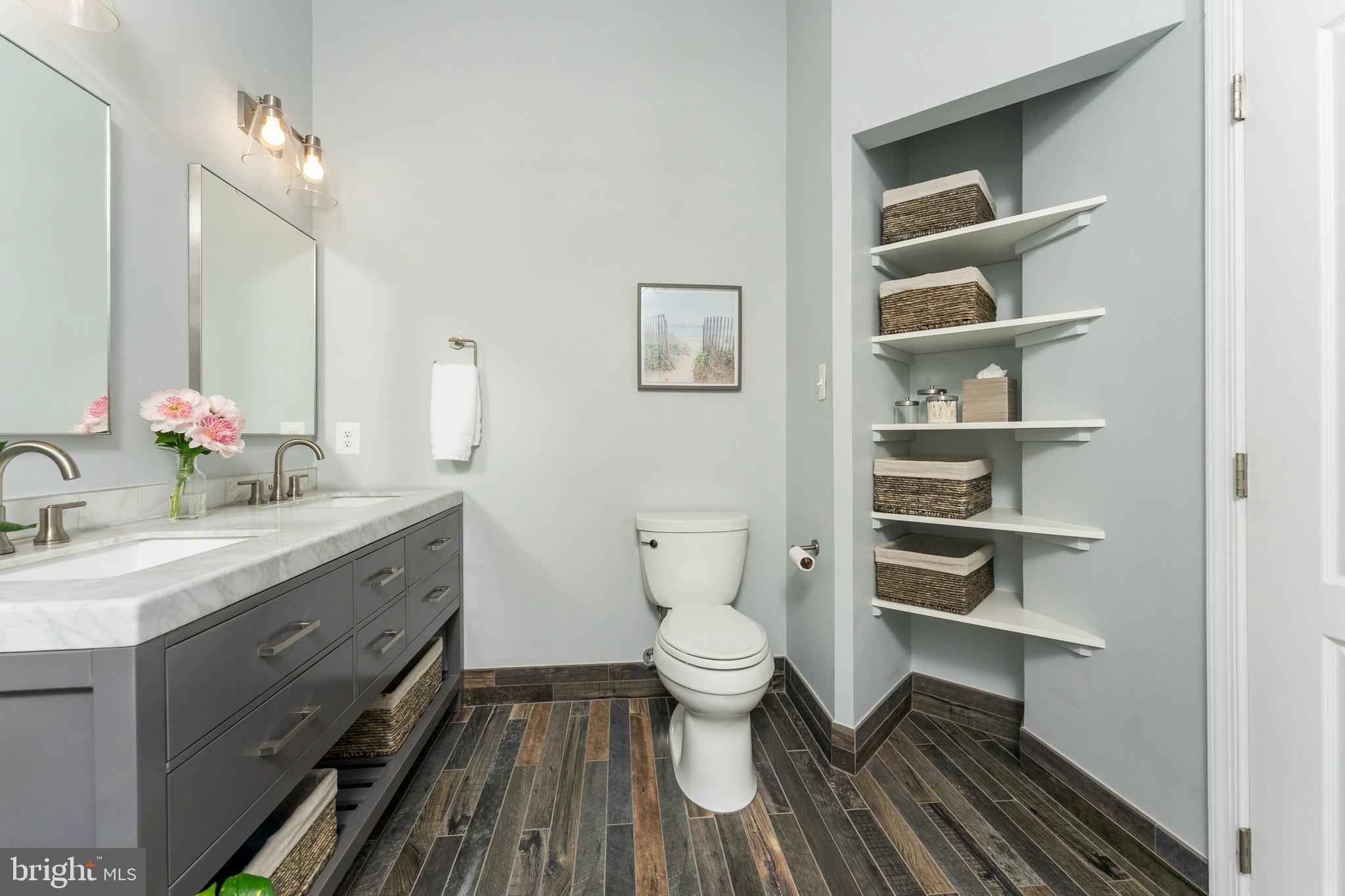 SOUTH RIDING - Residential