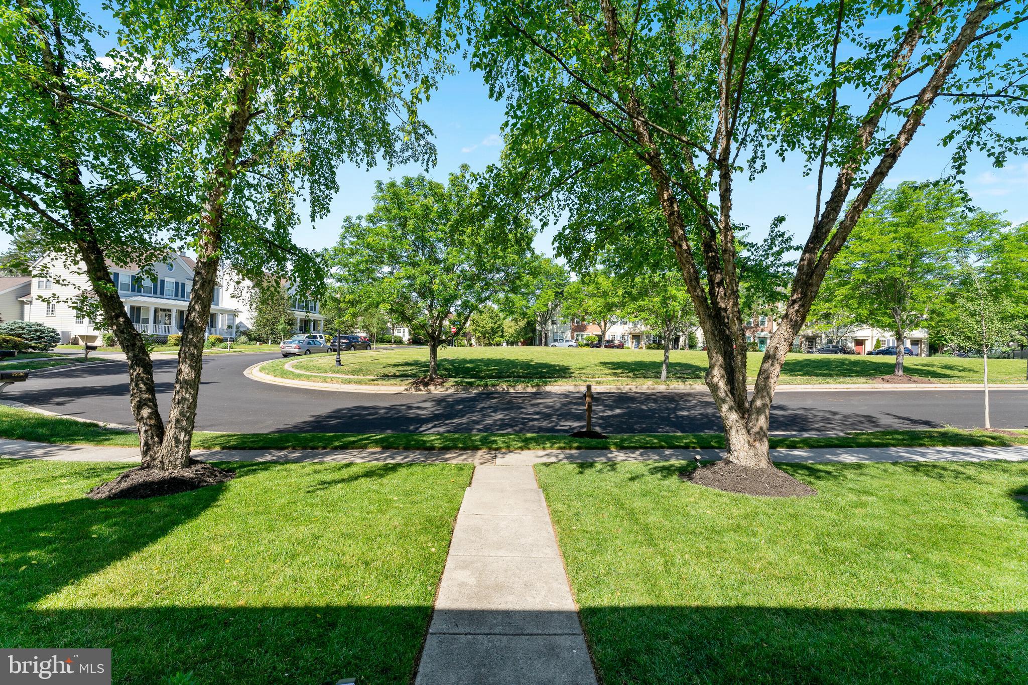SOUTH RIDING - Residential