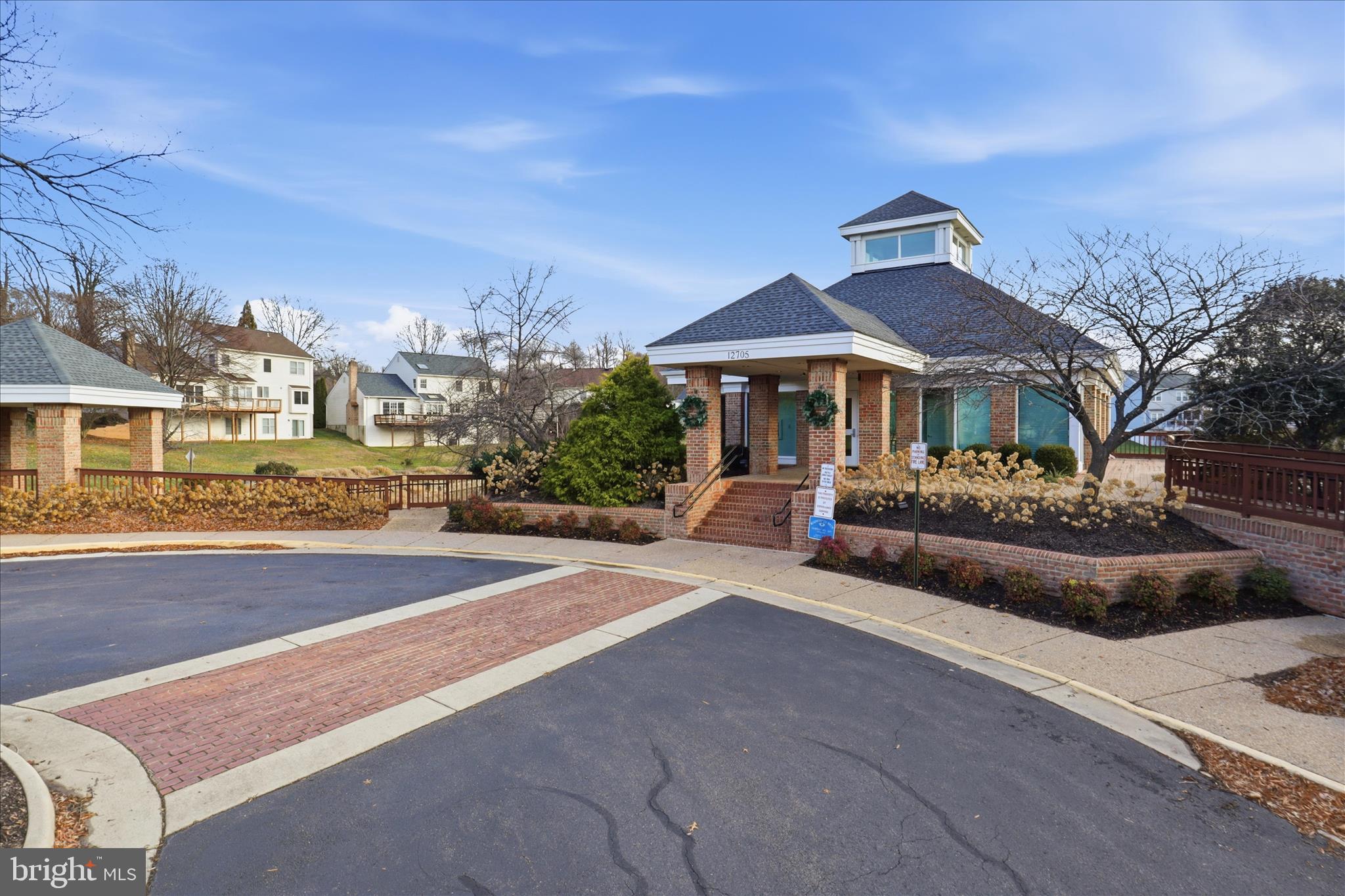 CENTURY OAK - Residential Lease