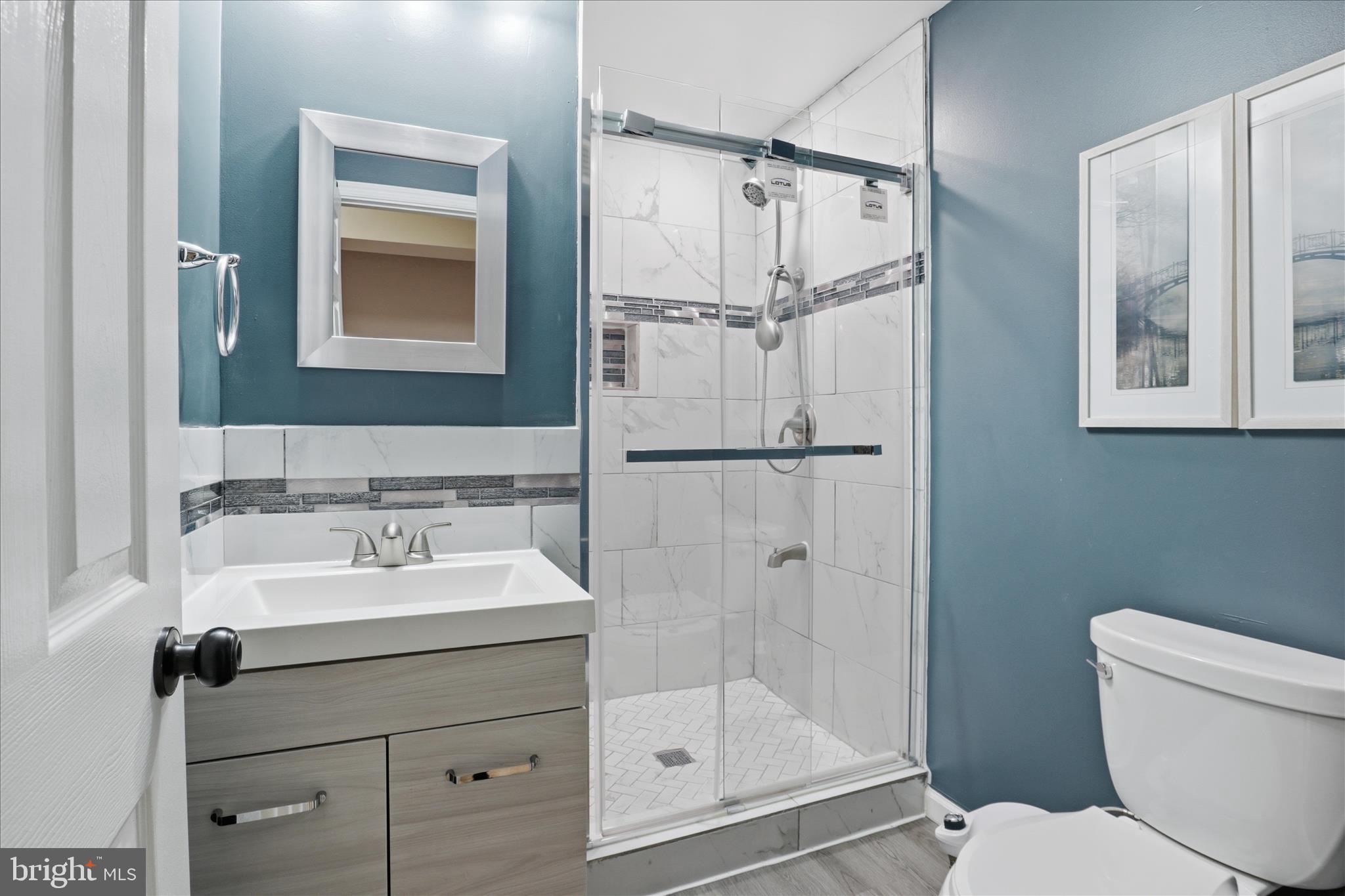 CENTURY OAK - Residential Lease