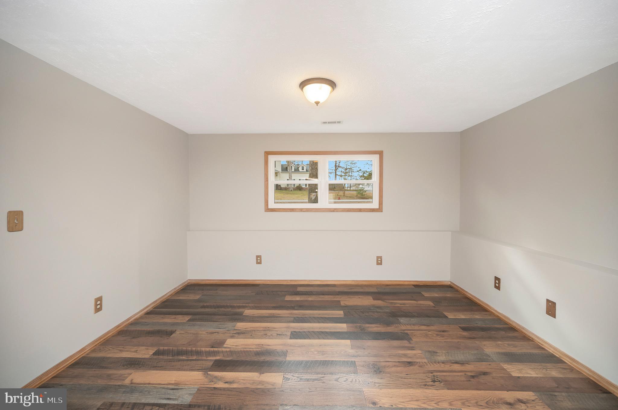 HOLLEYBROOKE/COBBLESTONE - Residential