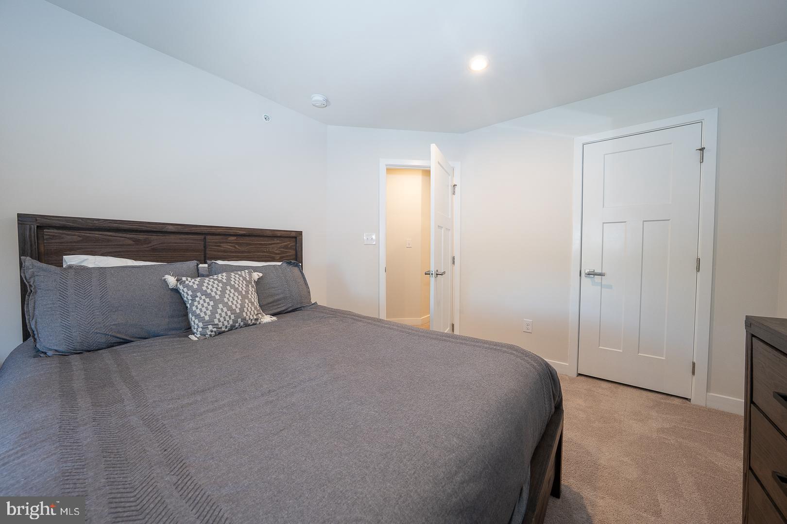 DOWNINGTOWN WALK - Residential