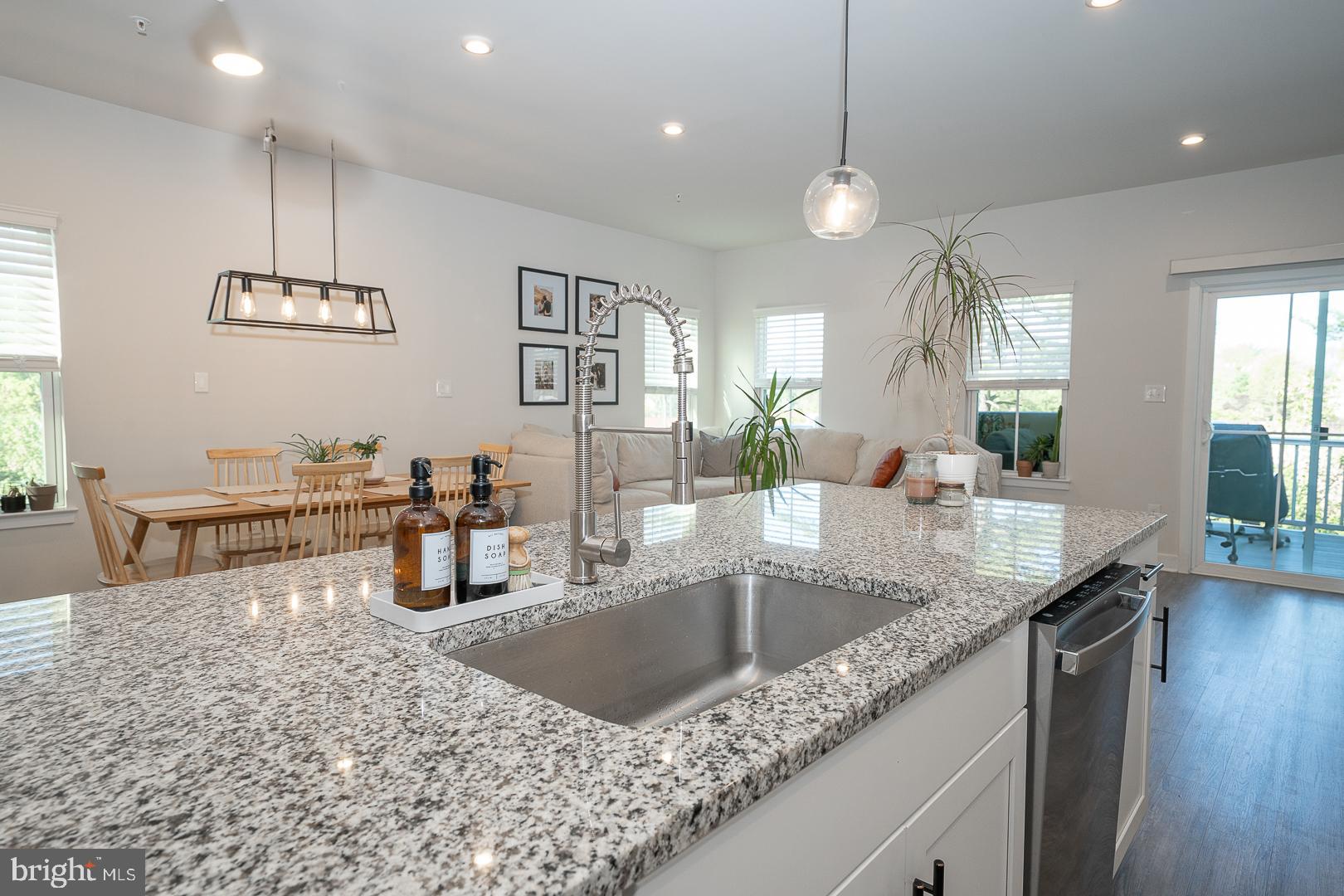 DOWNINGTOWN WALK - Residential