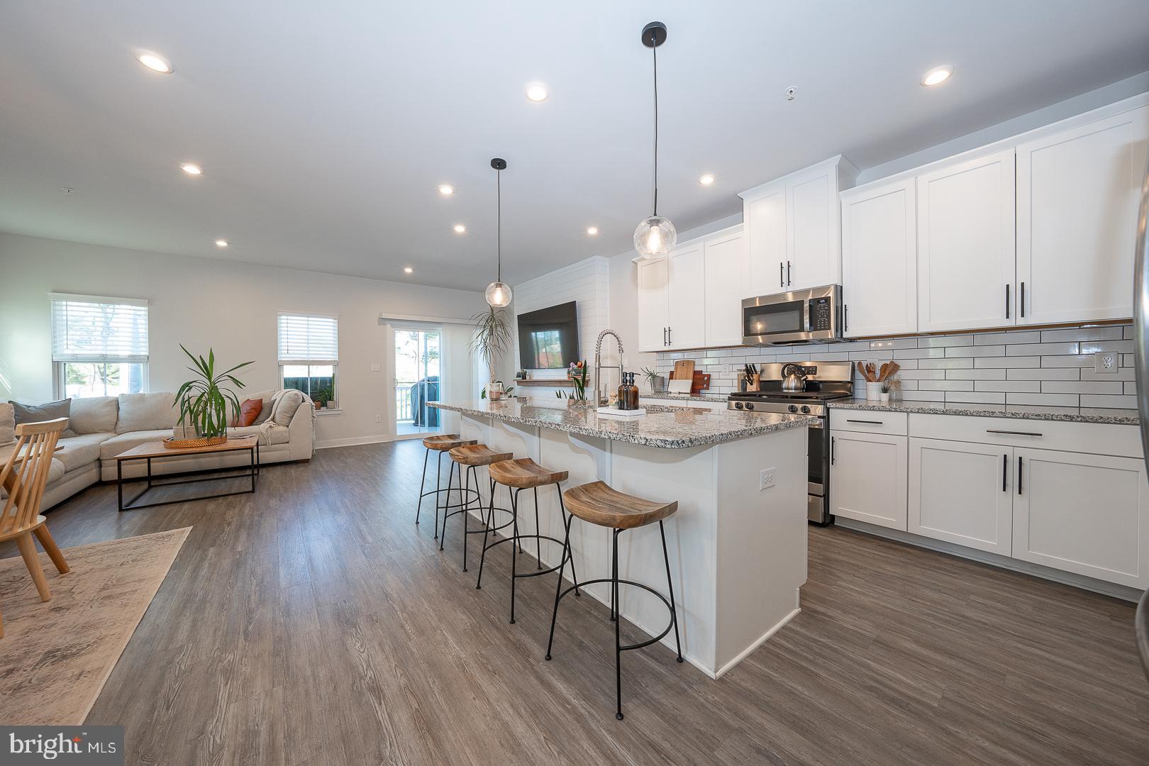 DOWNINGTOWN WALK - Residential