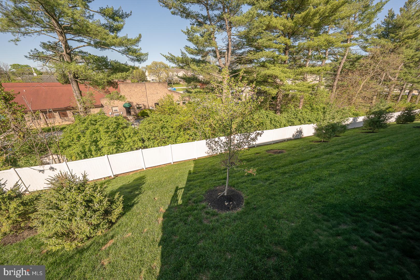 DOWNINGTOWN WALK - Residential