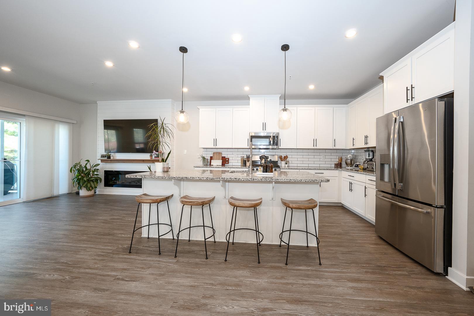 DOWNINGTOWN WALK - Residential