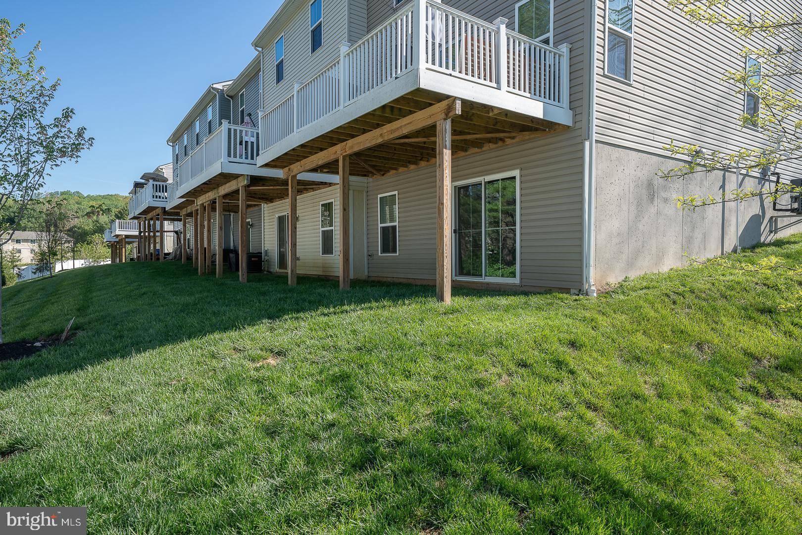 DOWNINGTOWN WALK - Residential