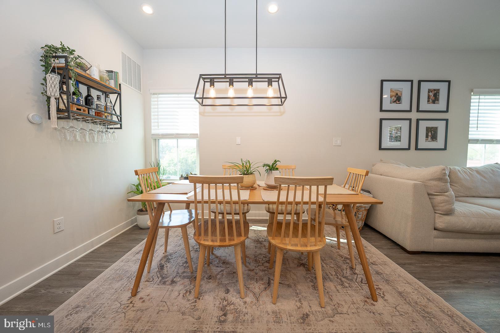 DOWNINGTOWN WALK - Residential