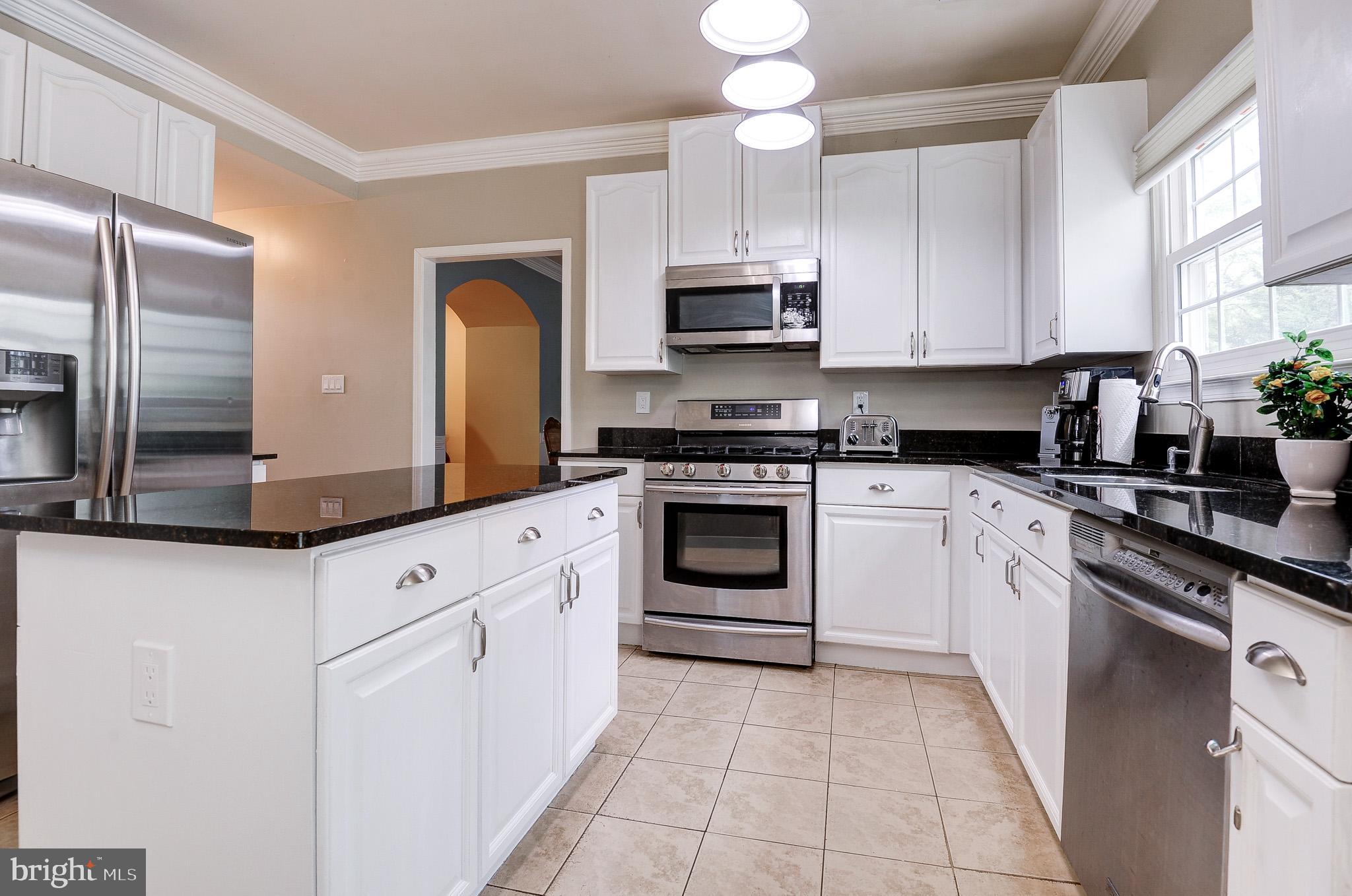 POTOMAC LAKES - Residential