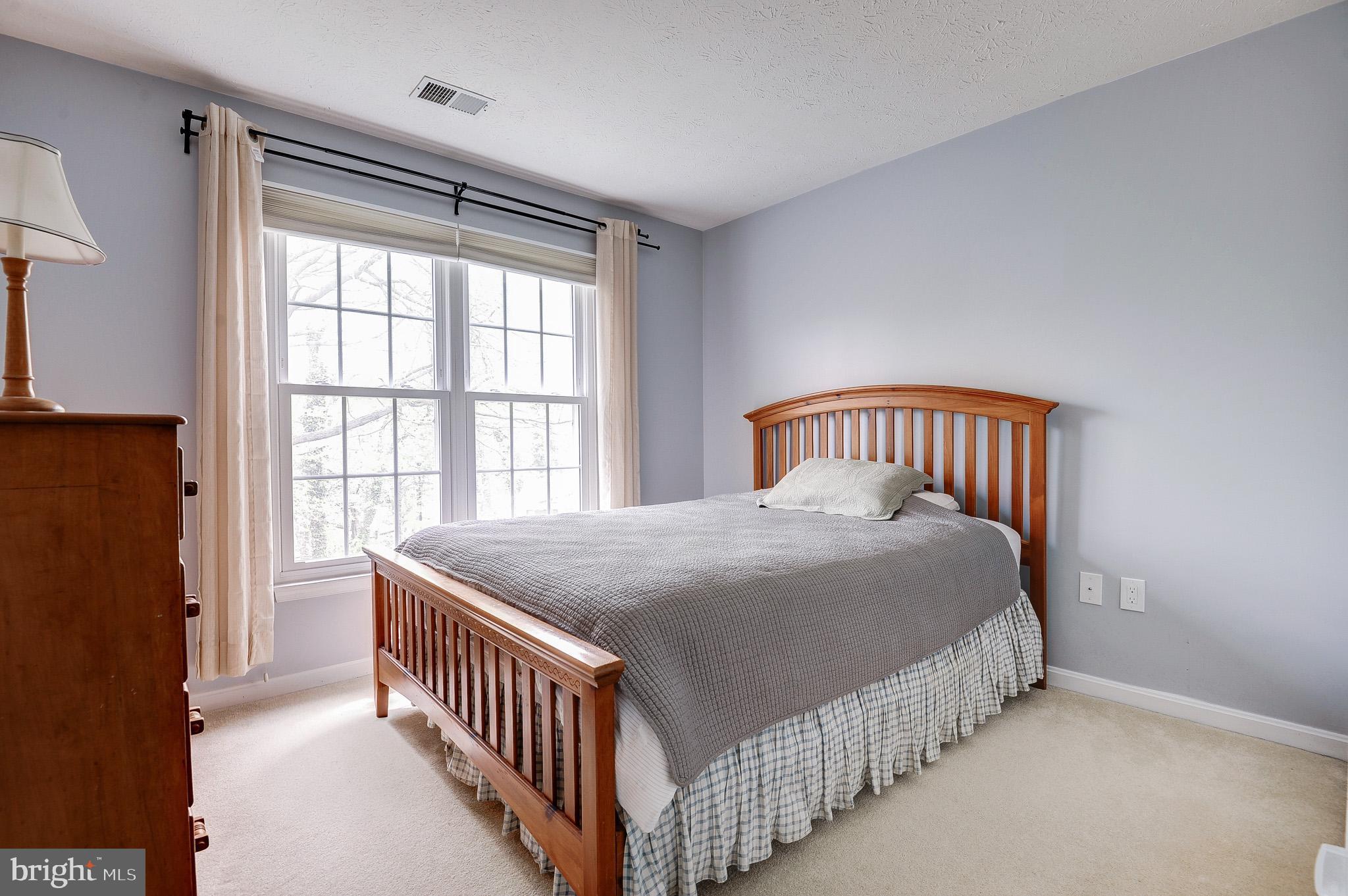 POTOMAC LAKES - Residential