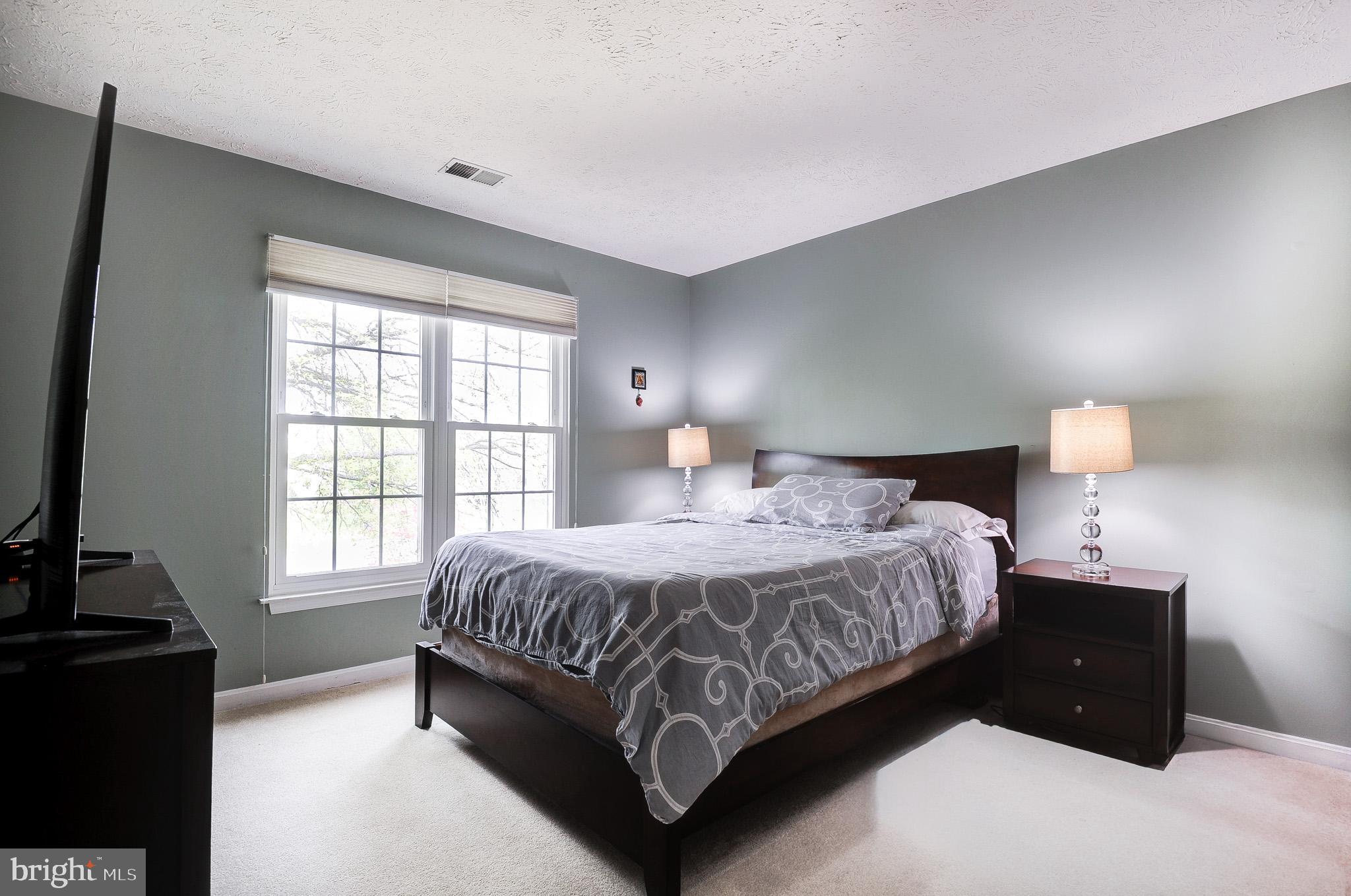 POTOMAC LAKES - Residential