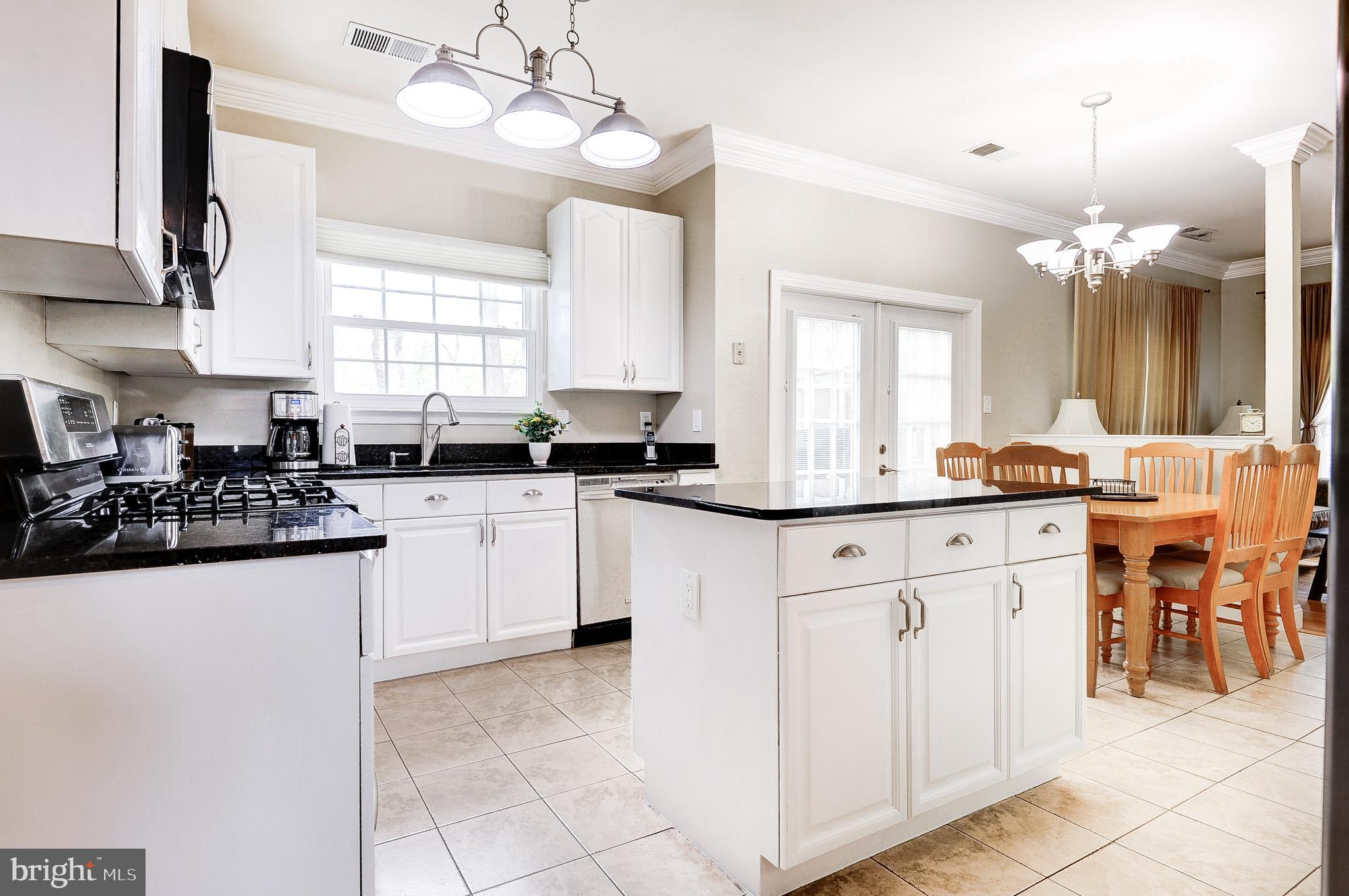 POTOMAC LAKES - Residential