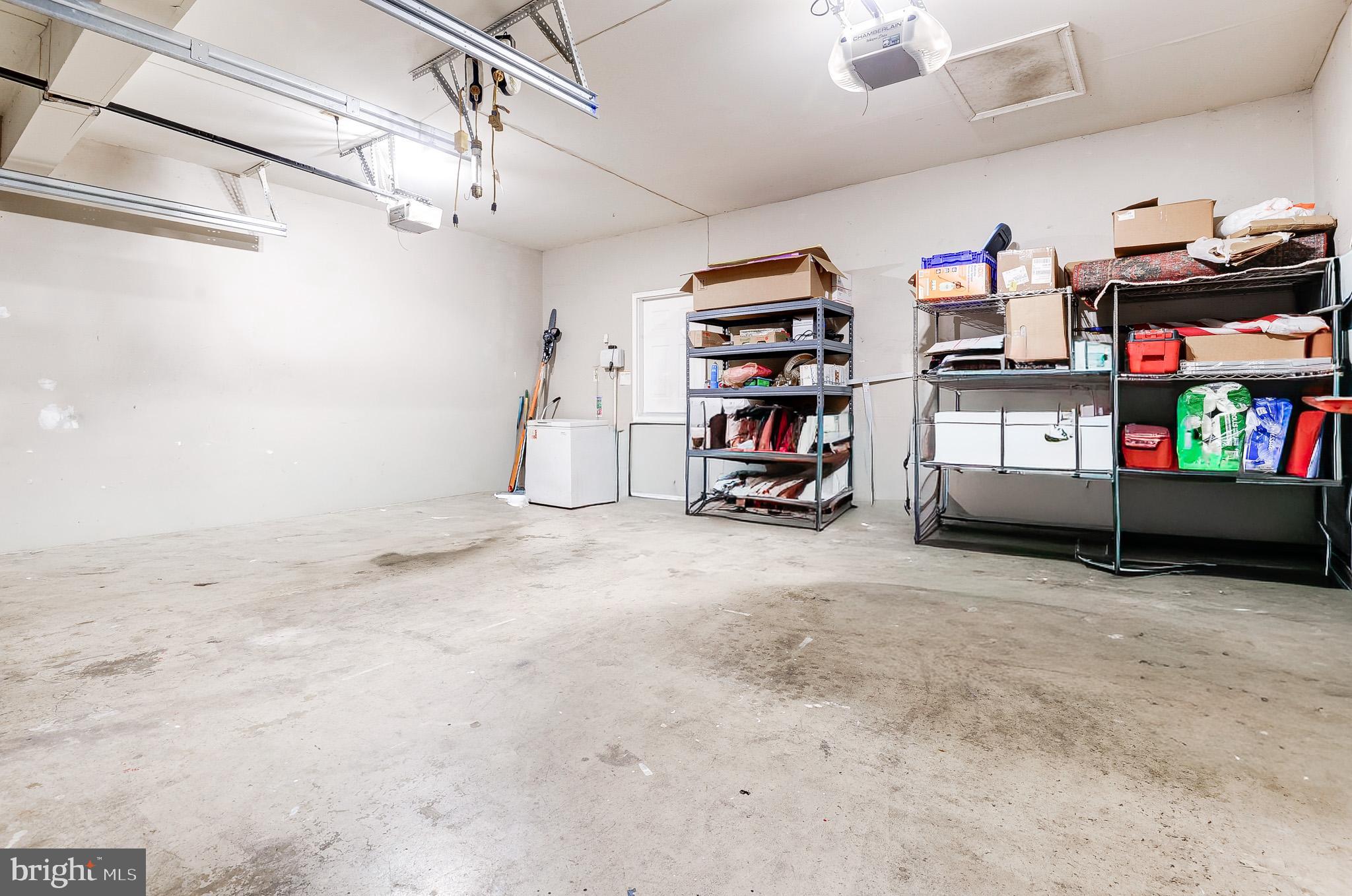 POTOMAC LAKES - Residential