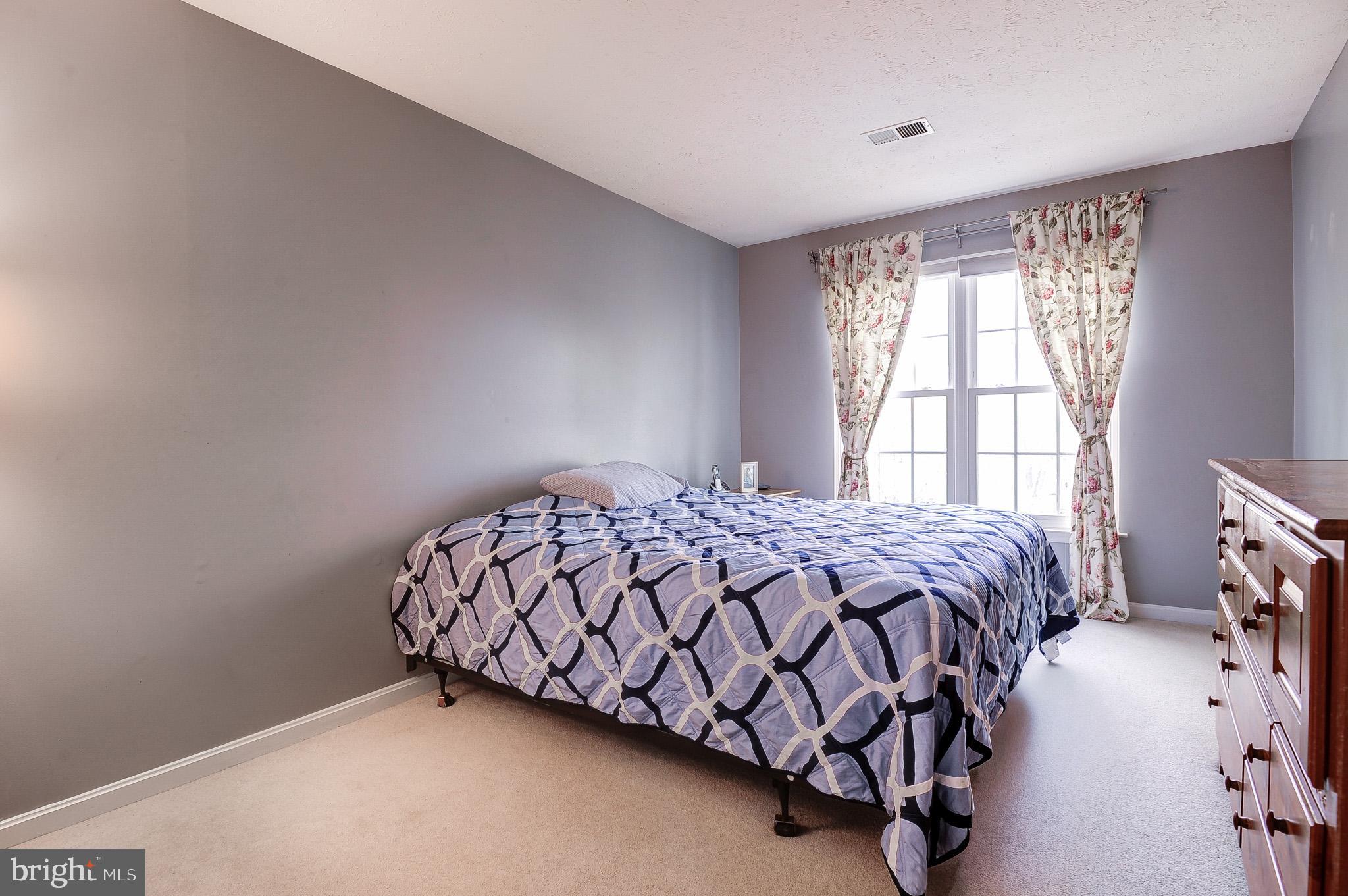 POTOMAC LAKES - Residential