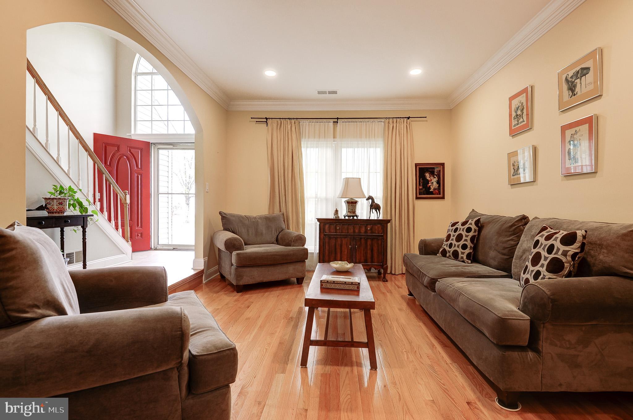 POTOMAC LAKES - Residential