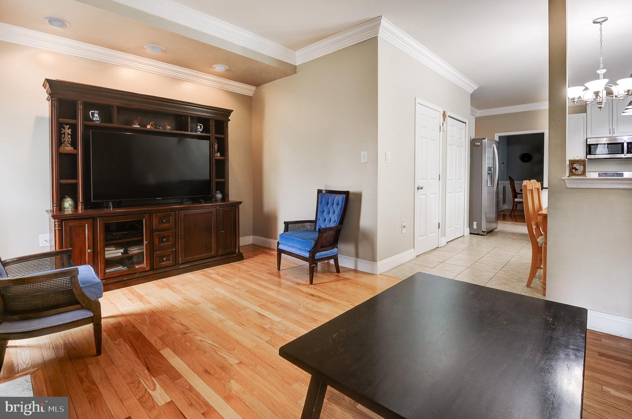 POTOMAC LAKES - Residential