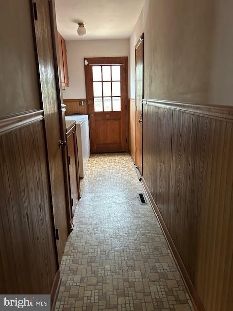 ROLLING KNOLLS - Residential