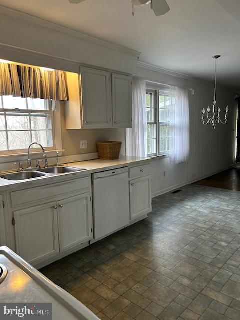 ROLLING KNOLLS - Residential