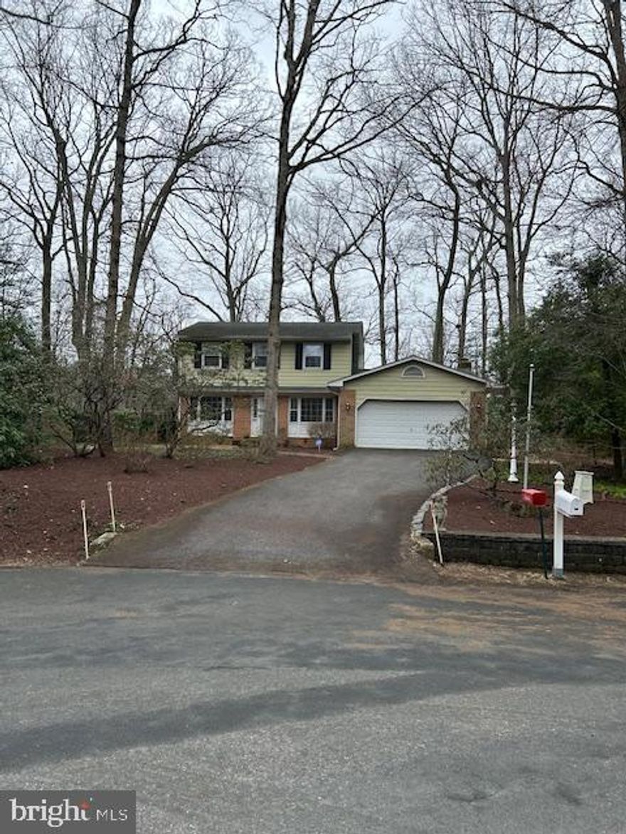 3 bedroom 2.5 bath home in Rolling Knolls. Sits at the end of the cul-de-sac and backs to the Annapolis Water Shed. Features hardwood floors, 2 car garage, very large owner’s suite with custom shower. Basement storage and workshop area.  Nature surrounds with mature trees and plantings.  Close to everything, Downtown Annapolis, hospital, shopping, mall, Rt 50, 97, Naval Academy.