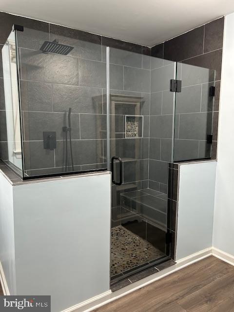 ROLLING KNOLLS - Residential