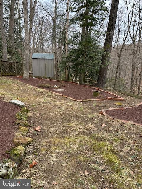 ROLLING KNOLLS - Residential