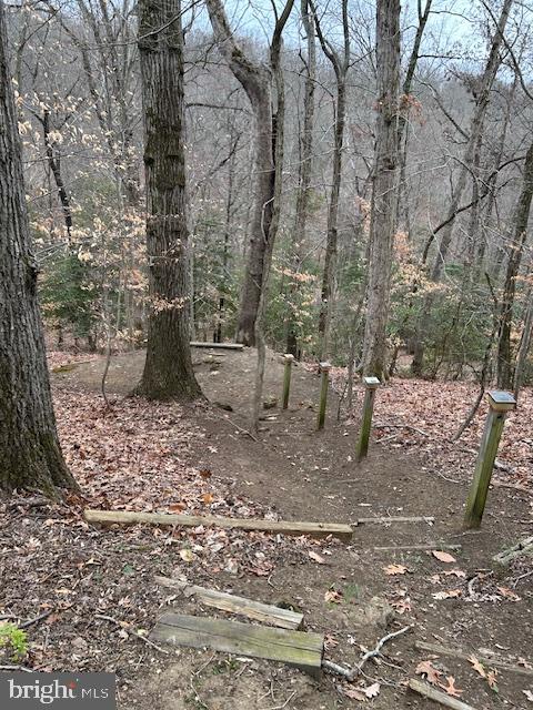 ROLLING KNOLLS - Residential