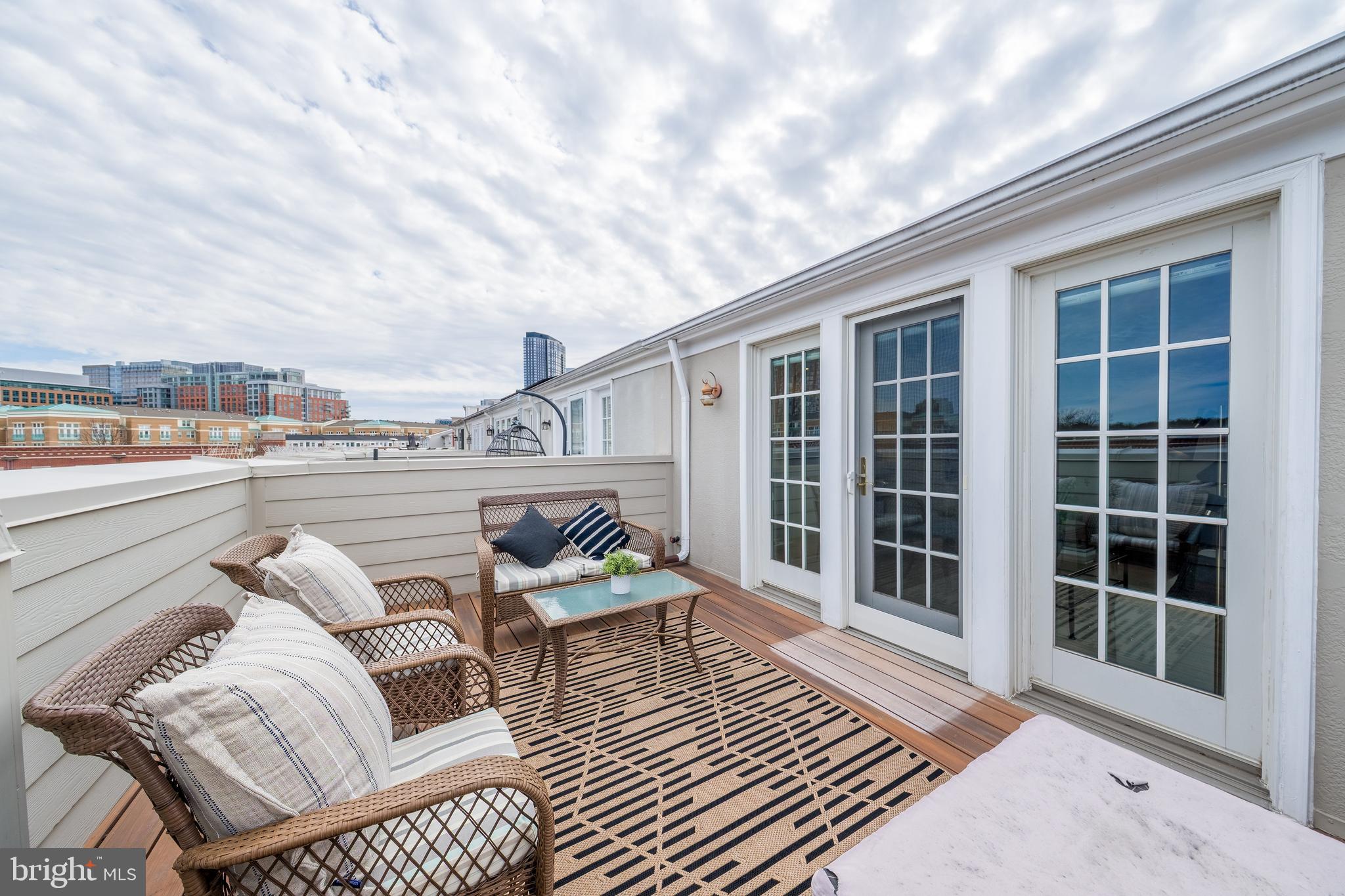 WEST MARKET - Residential