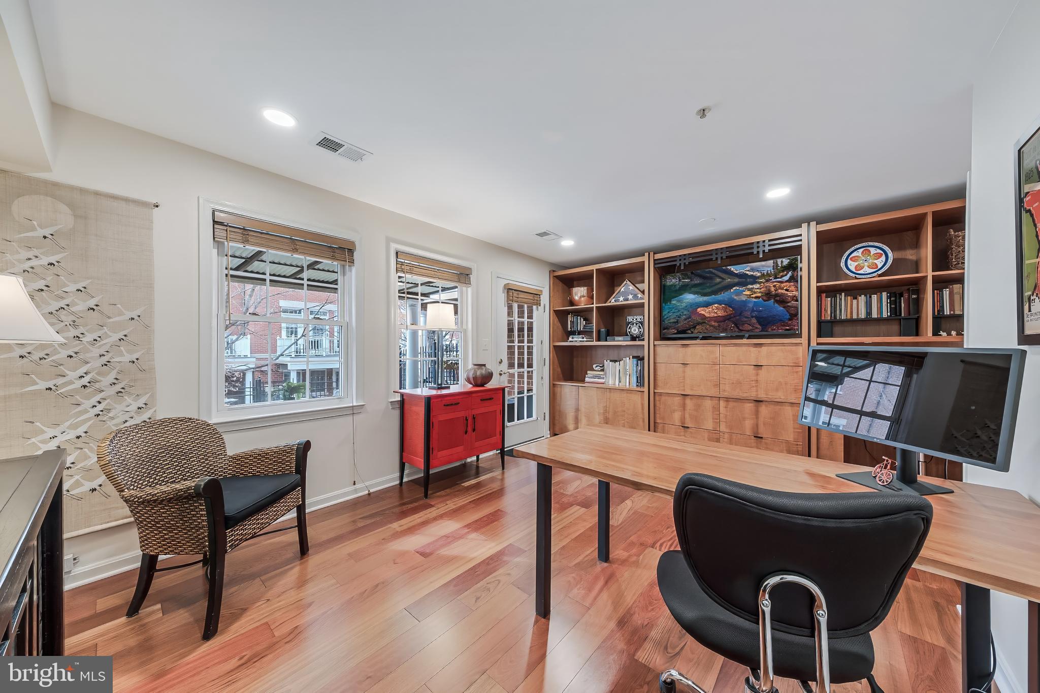 WEST MARKET - Residential