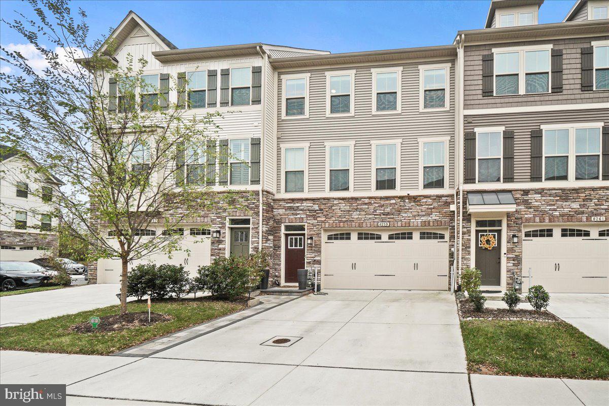 PONDVIEW - Residential