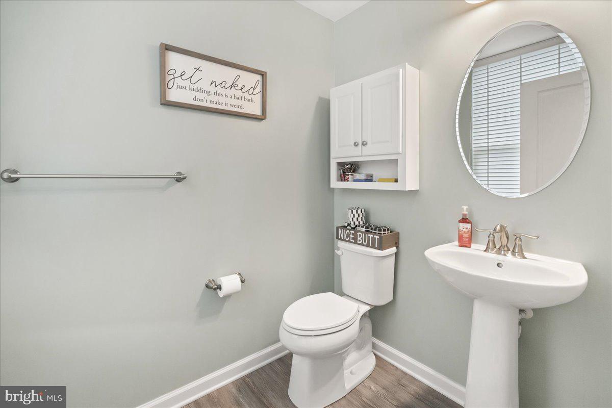 PONDVIEW - Residential