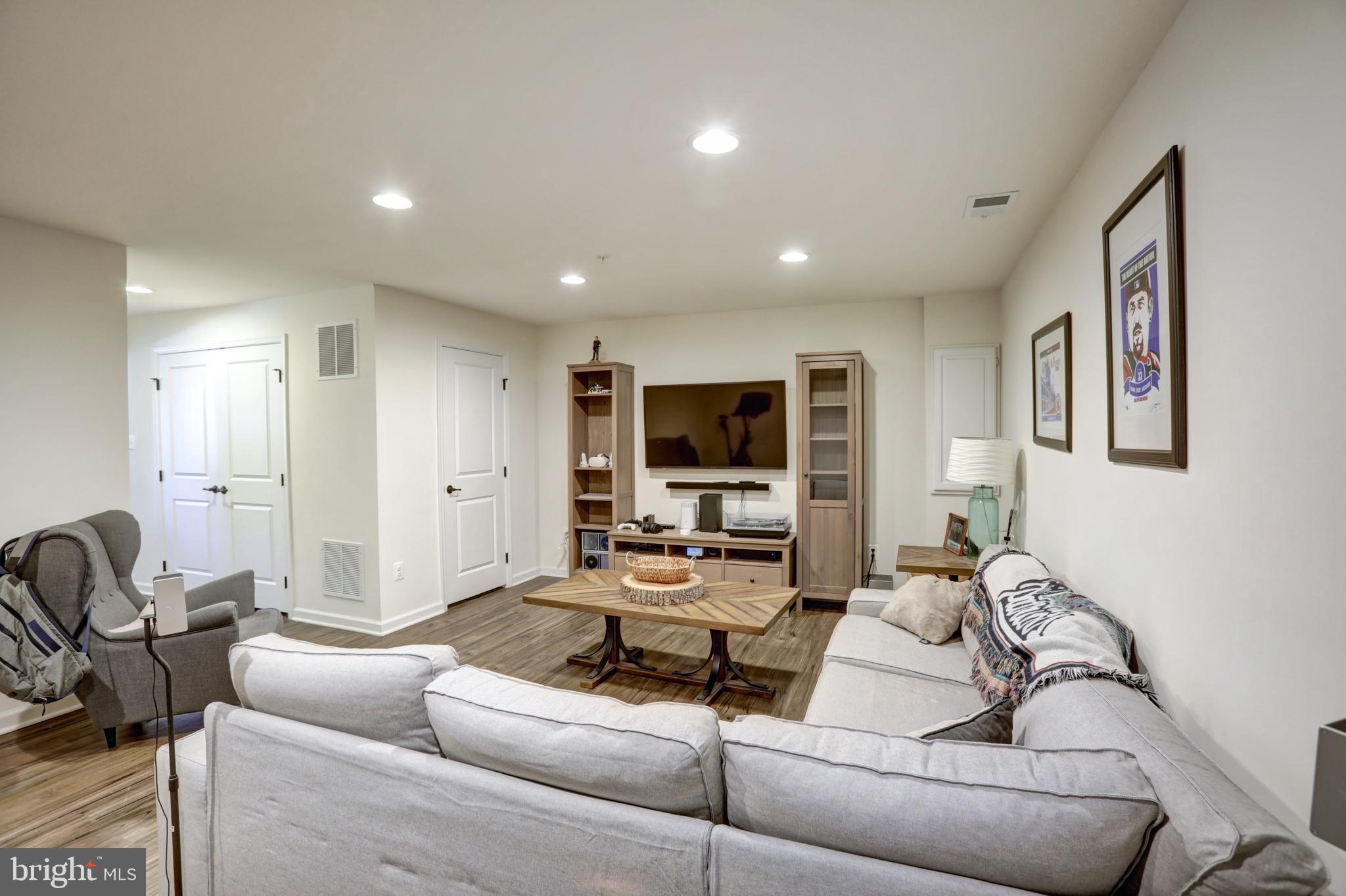 BRUNSWICK CROSSING - Residential