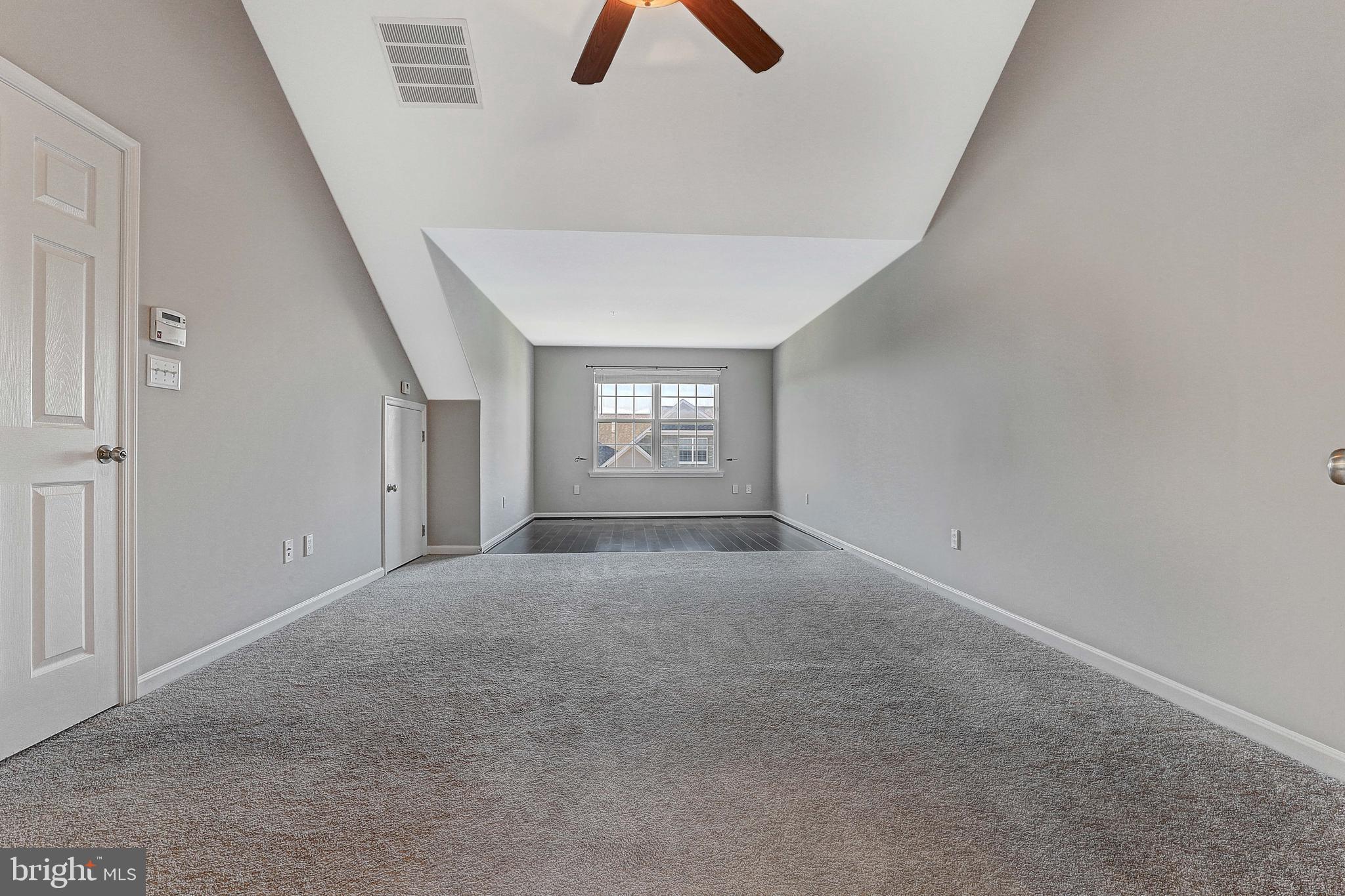 WHISPERING WOODS - Residential