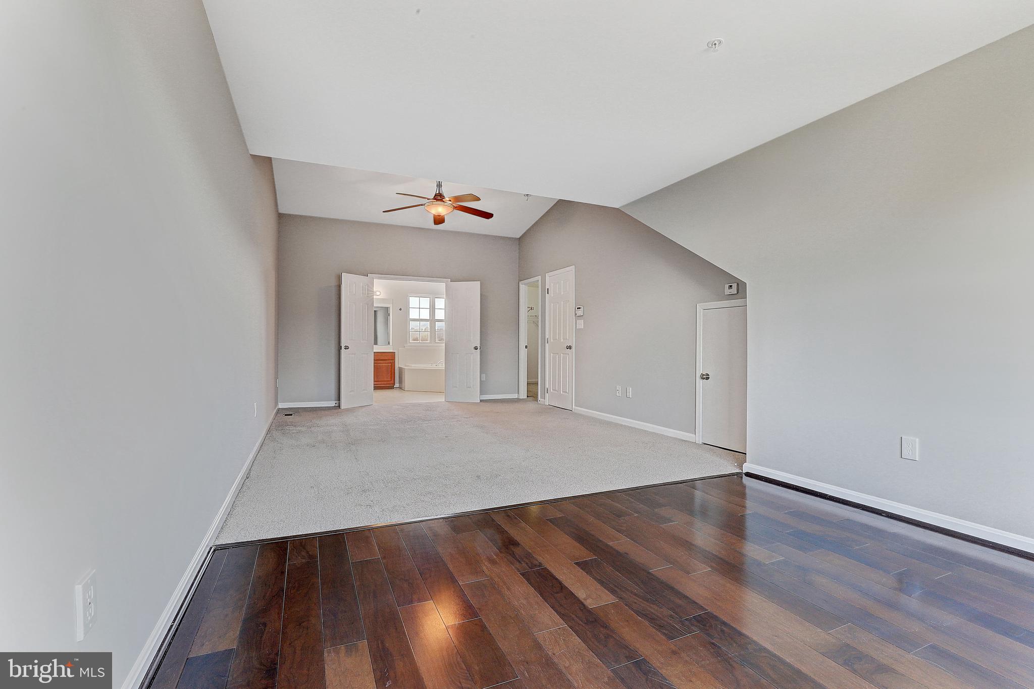 WHISPERING WOODS - Residential