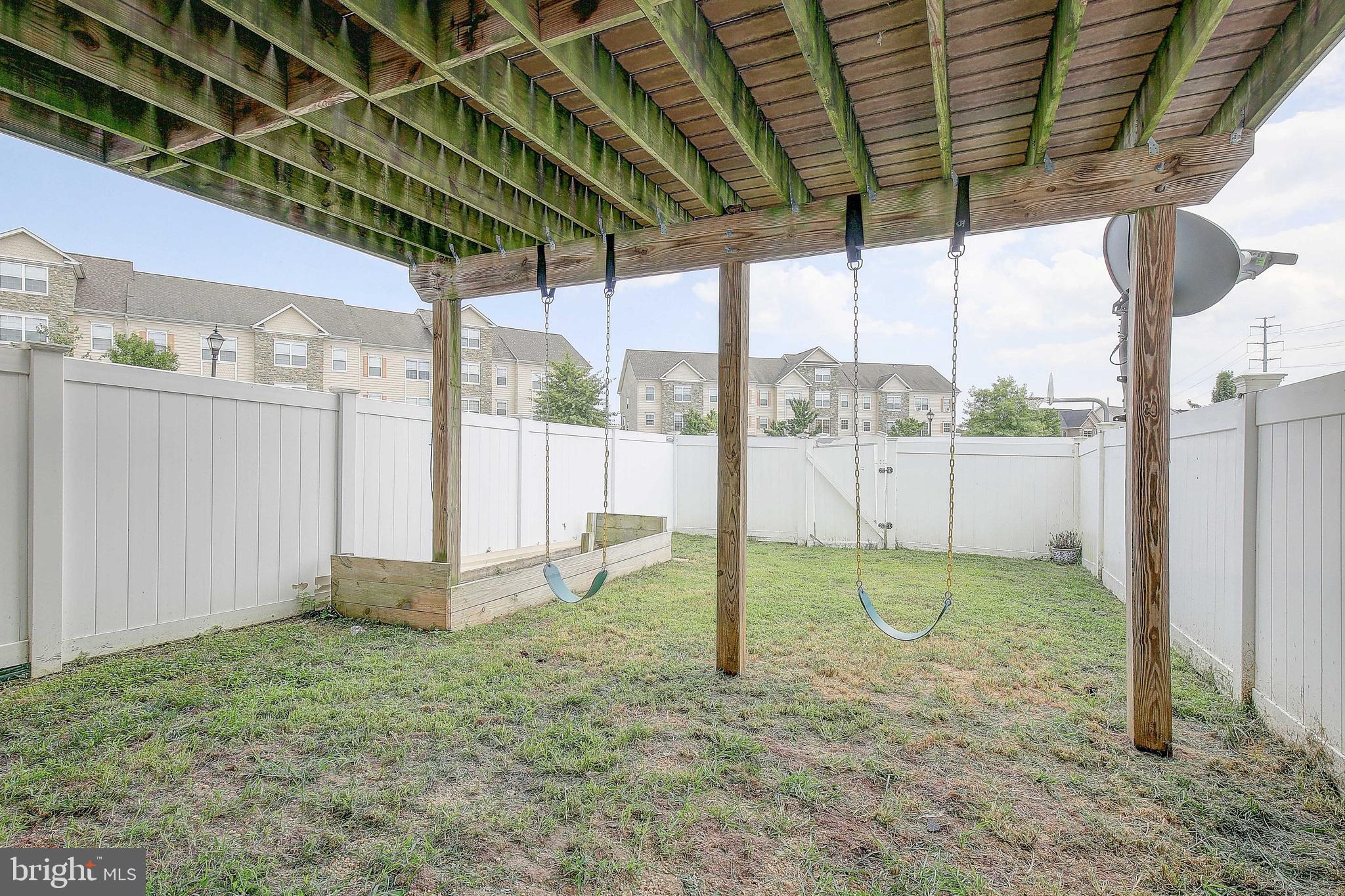 WHISPERING WOODS - Residential