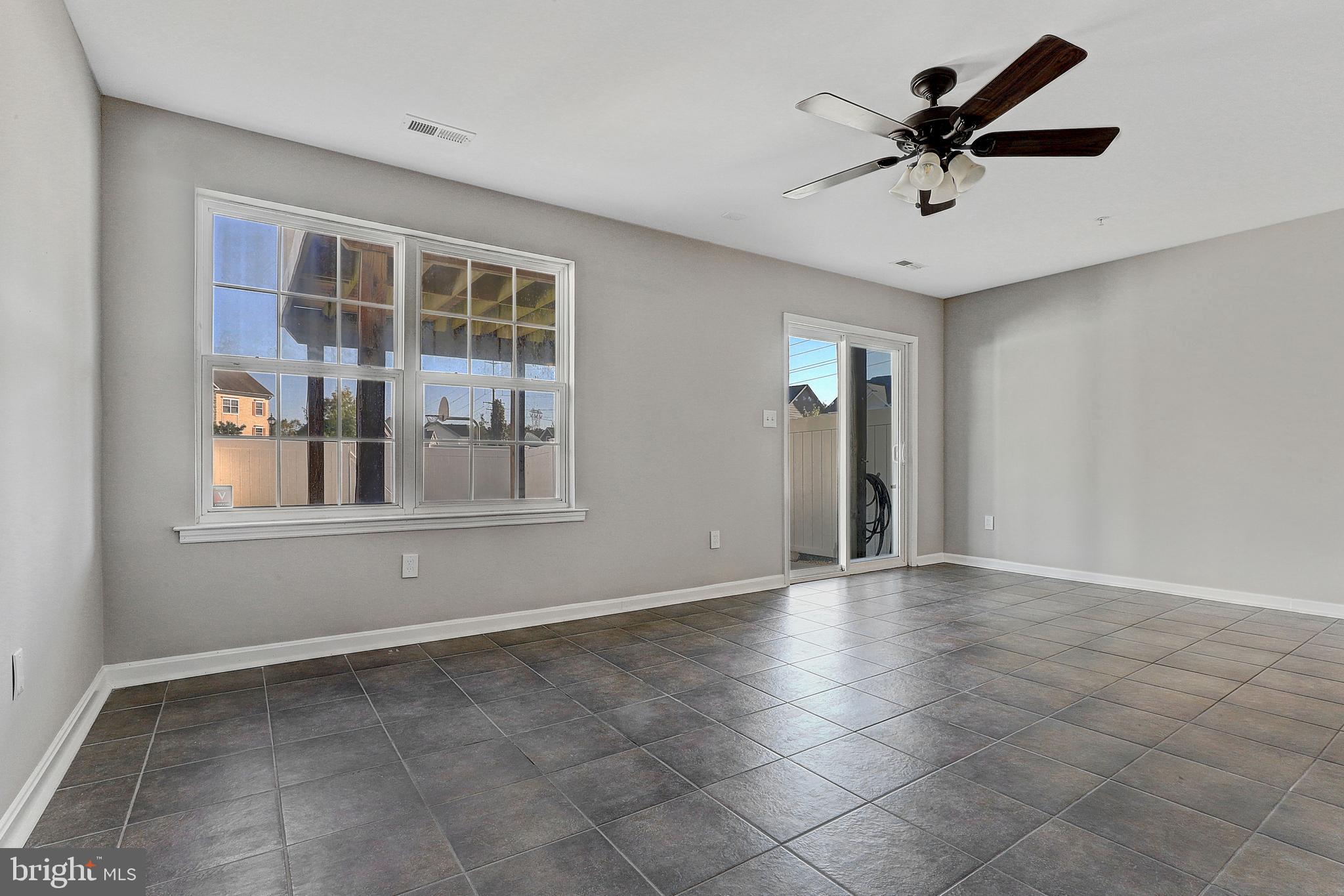 WHISPERING WOODS - Residential