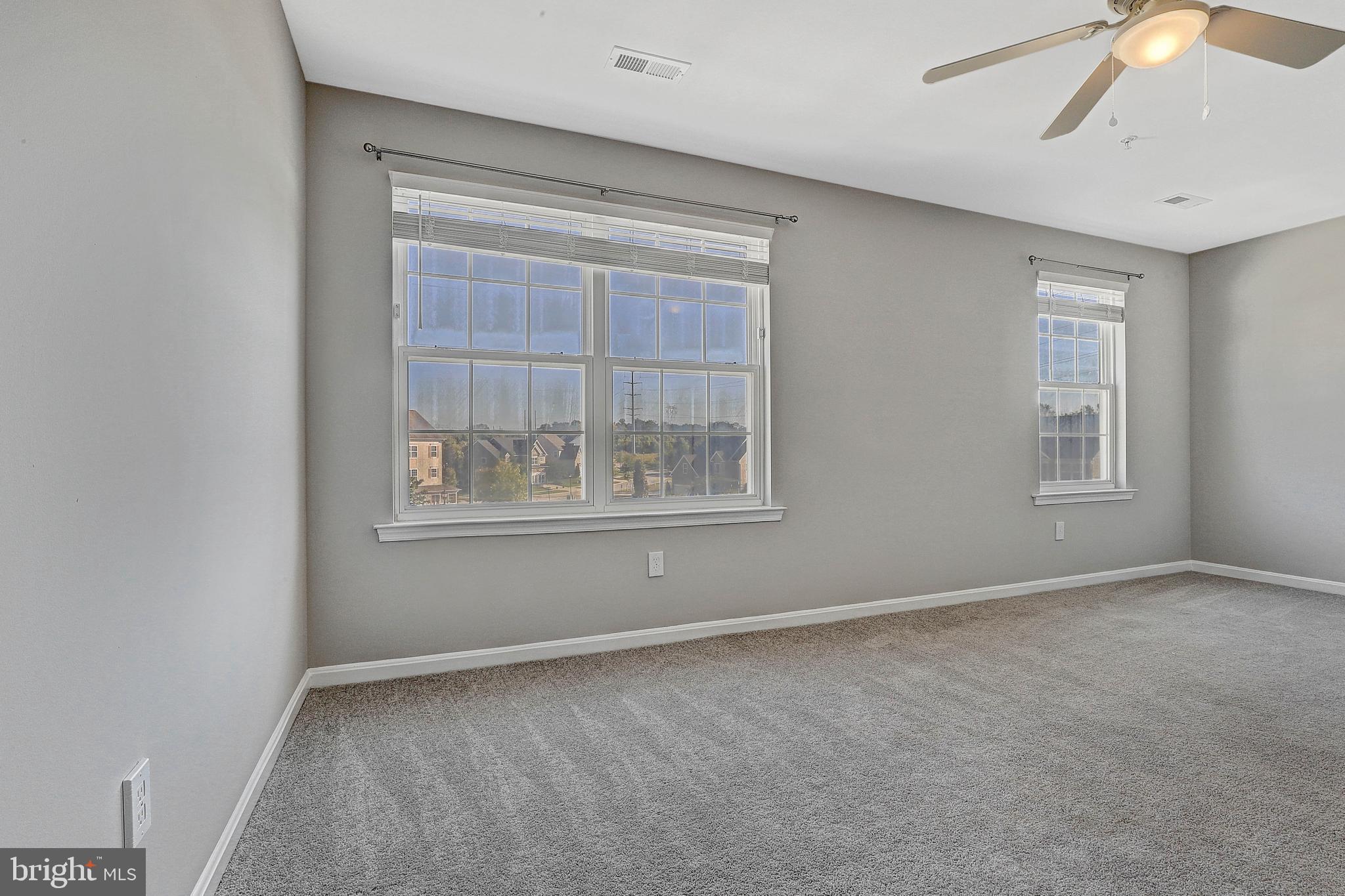 WHISPERING WOODS - Residential