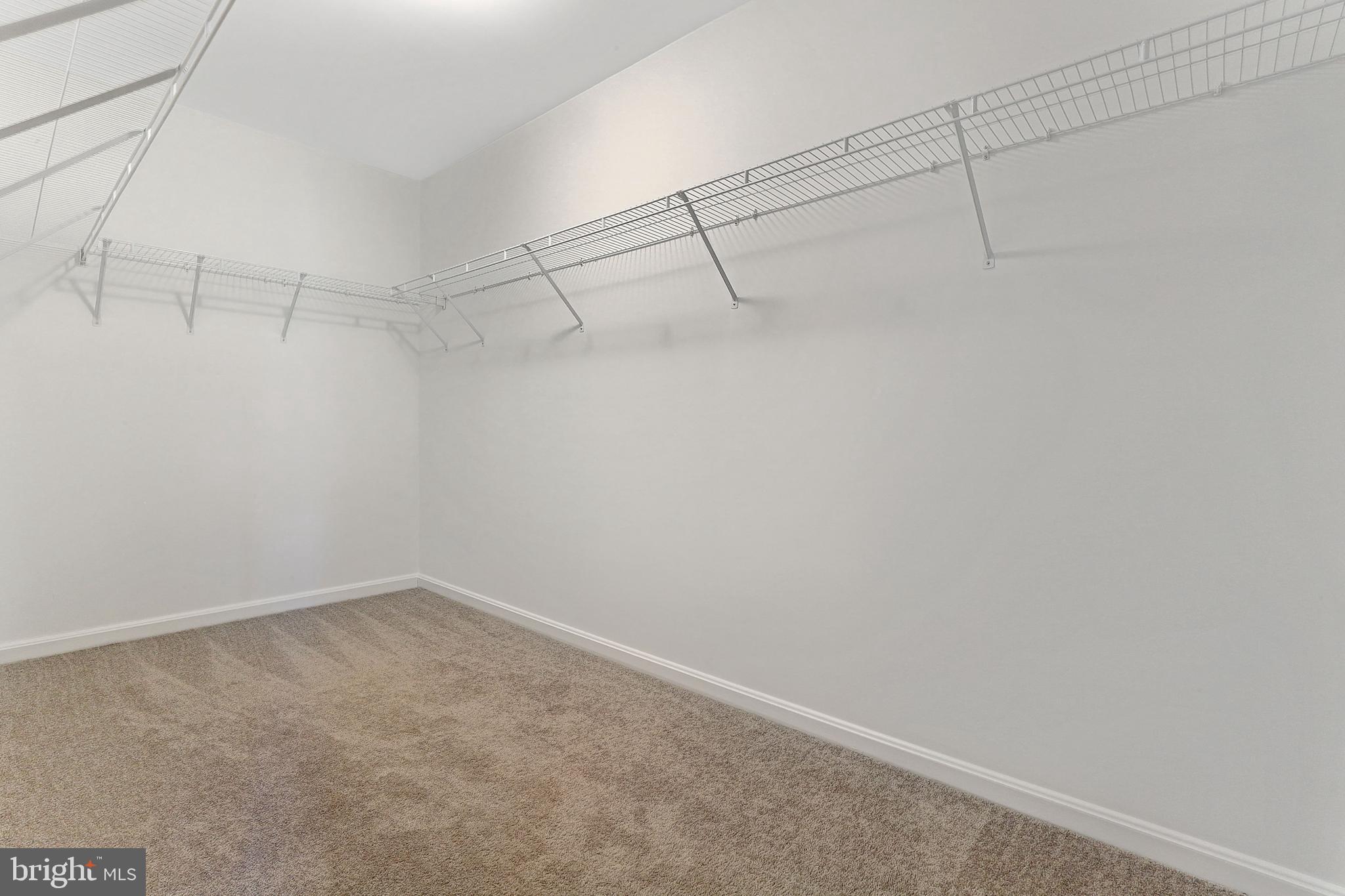 WHISPERING WOODS - Residential