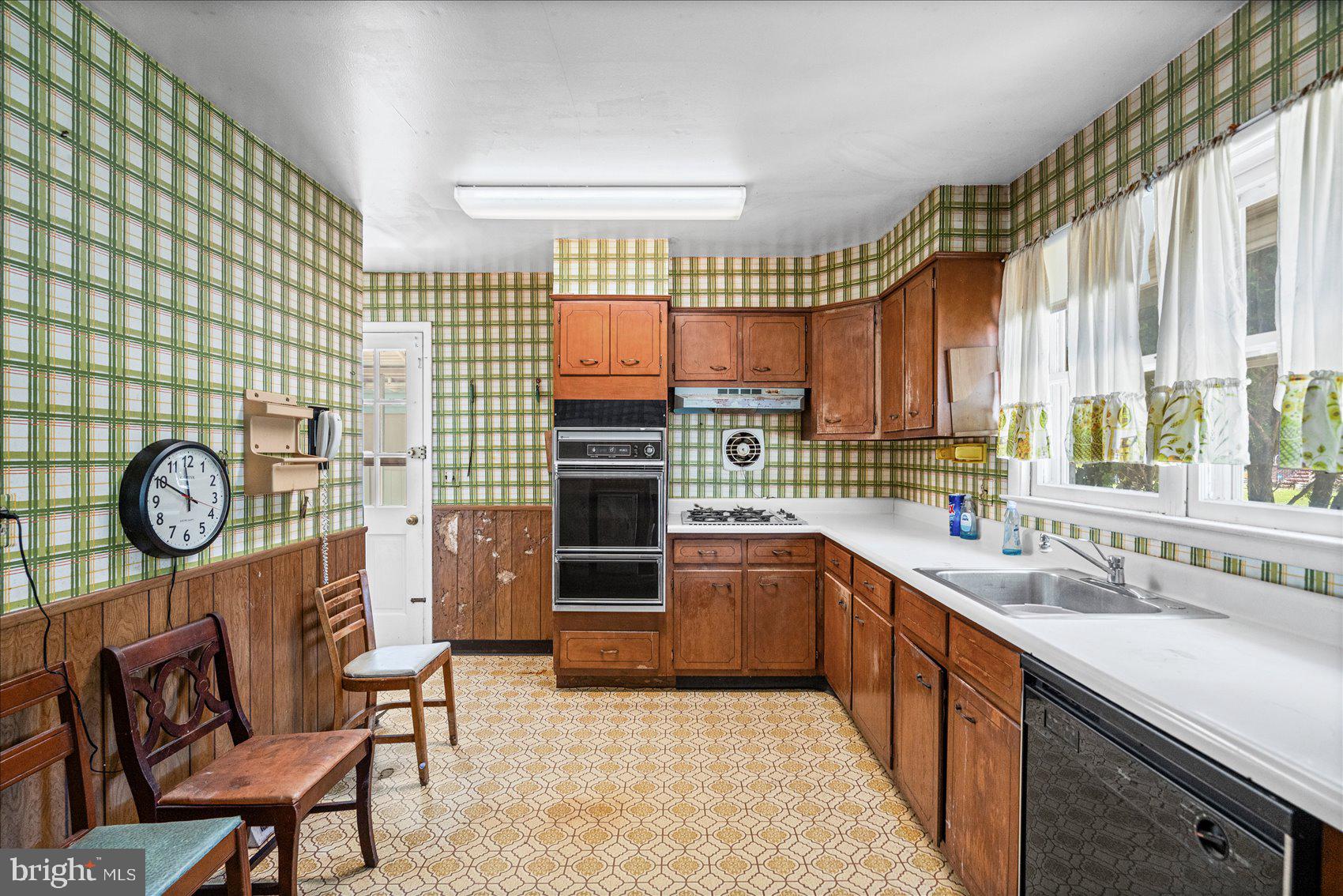 MAYFIELD - Residential