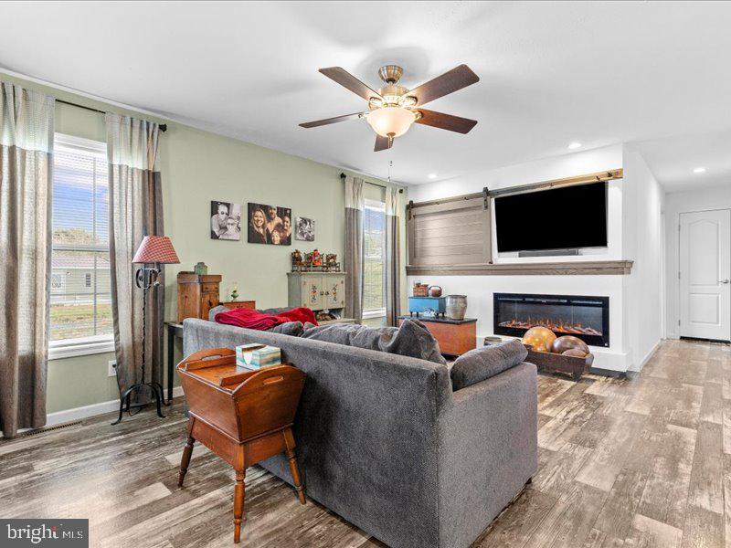 ORCHARD HILLS - Residential