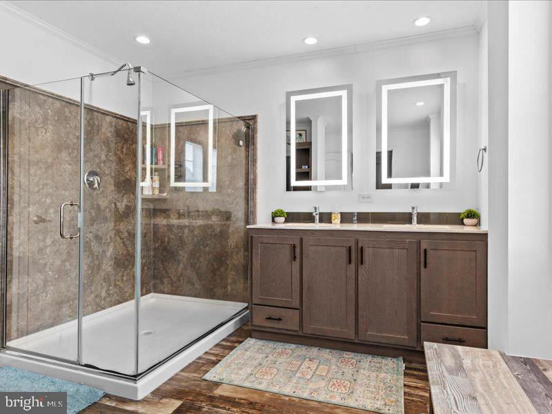 ORCHARD HILLS - Residential