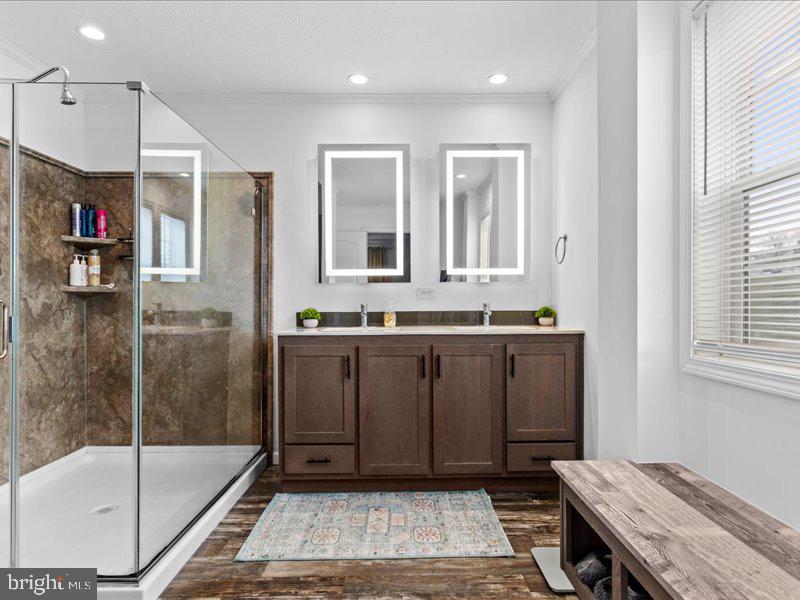 ORCHARD HILLS - Residential