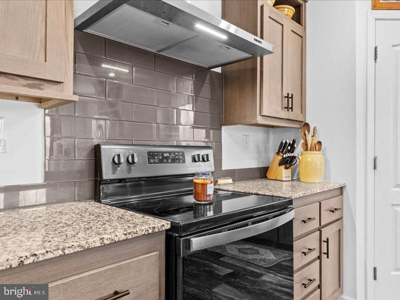 ORCHARD HILLS - Residential