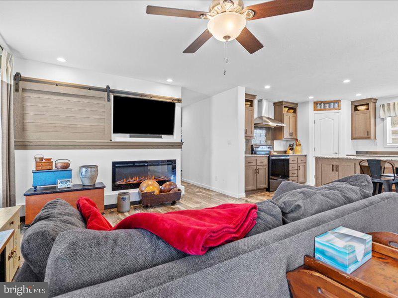 ORCHARD HILLS - Residential