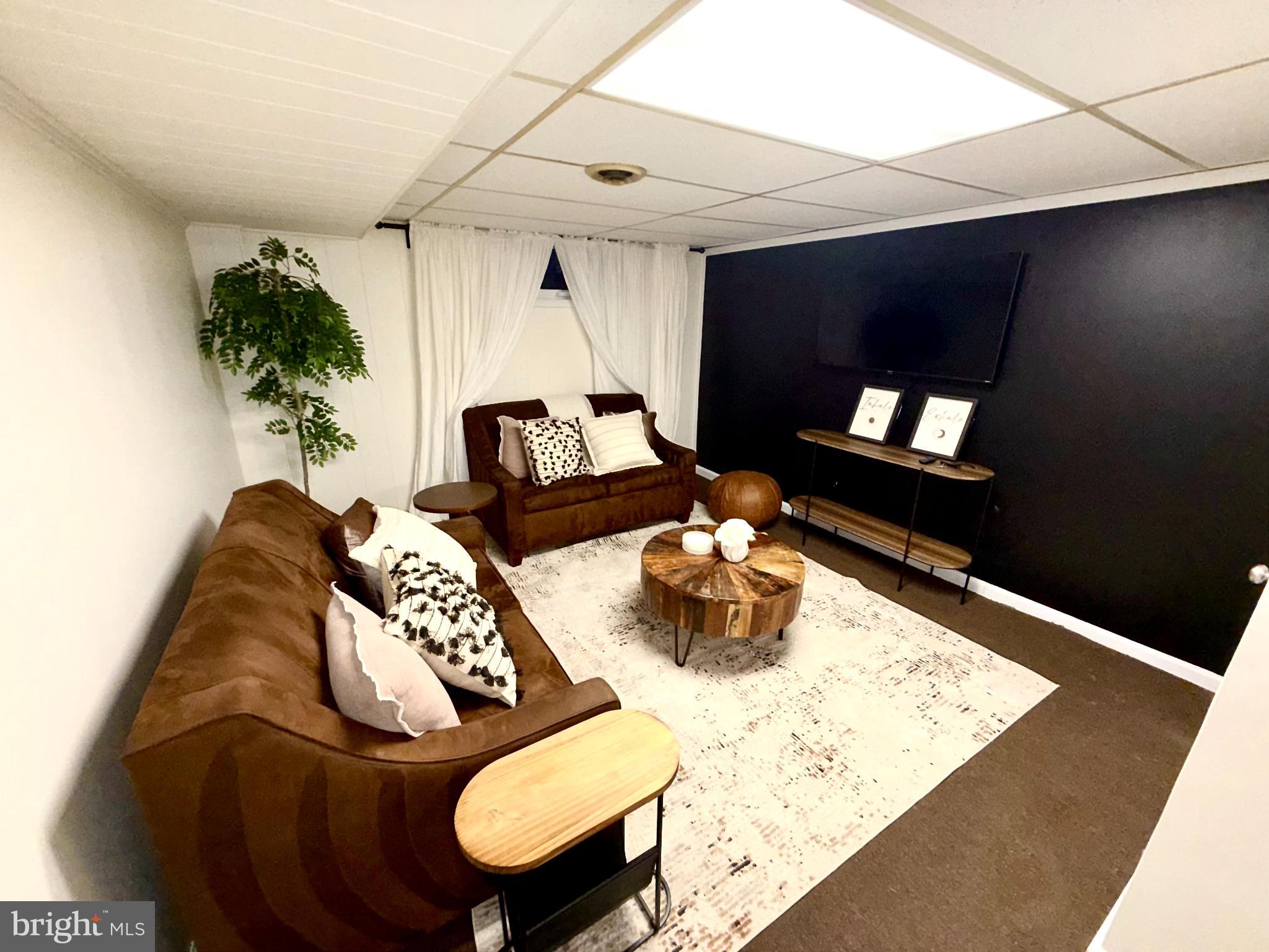 6525 KENOVA STREET B