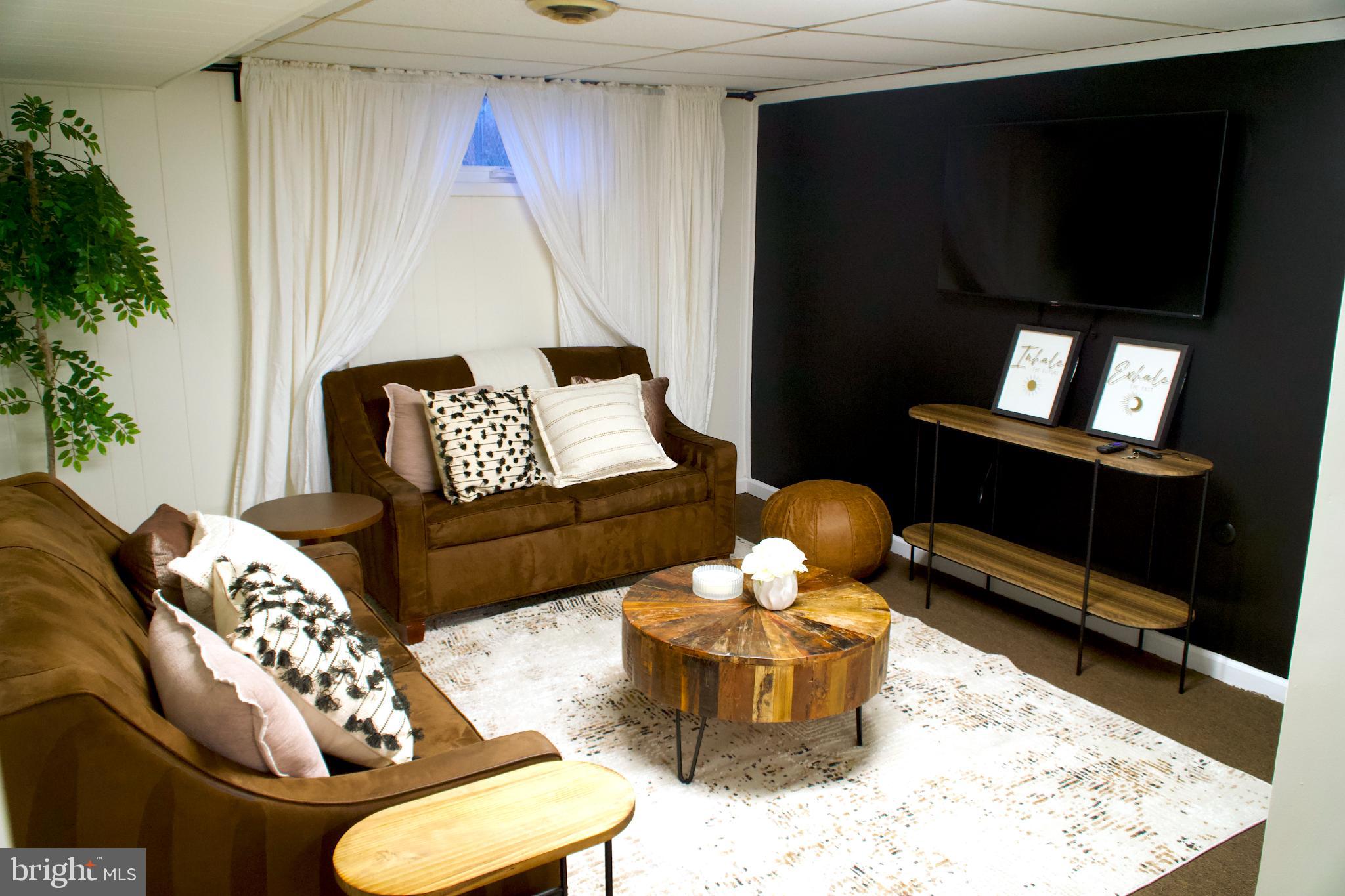 BERKSHIRE - Residential Lease