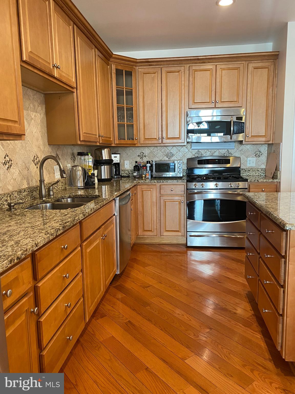 ARBOURS AT EAGLE POINT - Residential