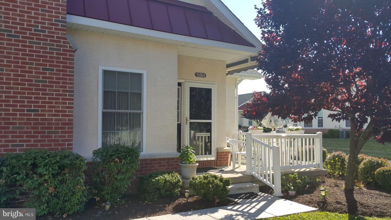 ARBOURS AT EAGLE POINT - Residential